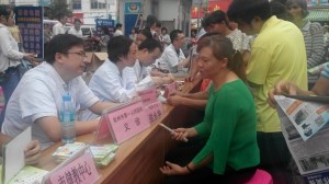 我院专家积极参与“三下乡”活动