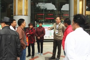 我院助力贫困户从“产业输血”转化为“自身造血”