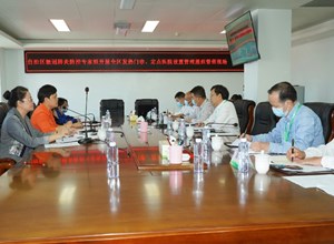 自治区专家组到我院开展疫情防控指导工作