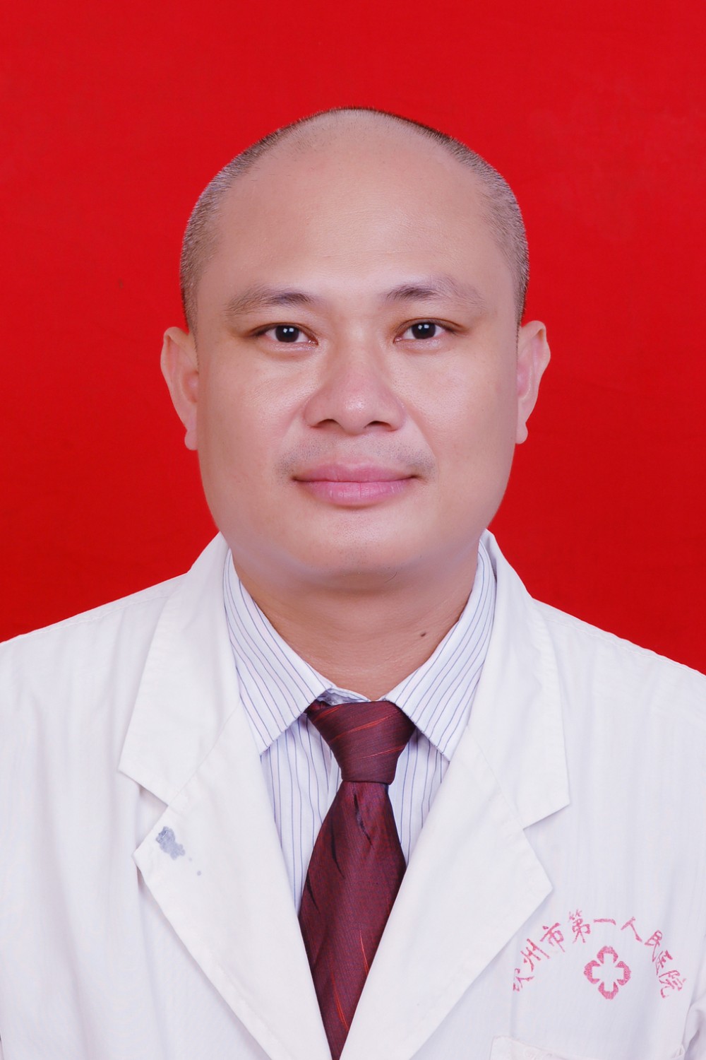 副院长兼甲状腺乳腺外科主任,主任医师、教授 郑达武